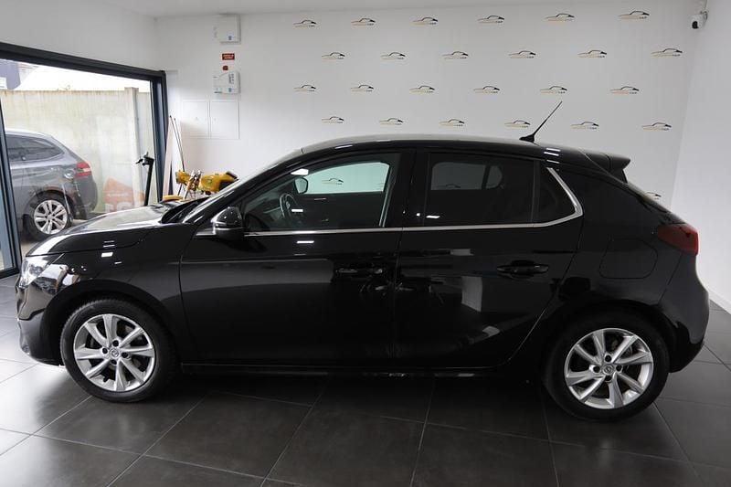 Usado Opel Corsa 102 HP (75 kW) 2022 Preto Citadino