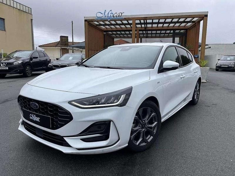 Usado Ford Focus ST-Line 155 HP (114 kW) 2024 Branco Citadino