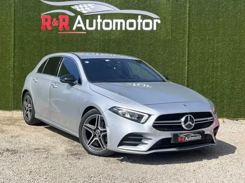 Cinza Usado 2021 Mercedes A180 AMG line Citadino | € 35.750 (Caro) - Imagem 1/4