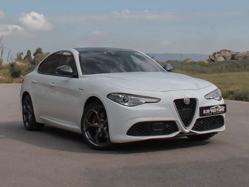 Branco Usado 2019 Alfa Romeo Giulia Veloce Sedan | € 36.900 - Imagem 1/4