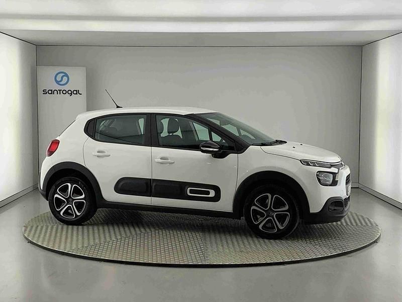 Branco Usado 2023 Citroën C3 PureTech Citadino | € 15.990 (Preço justo) - Imagem 1/4