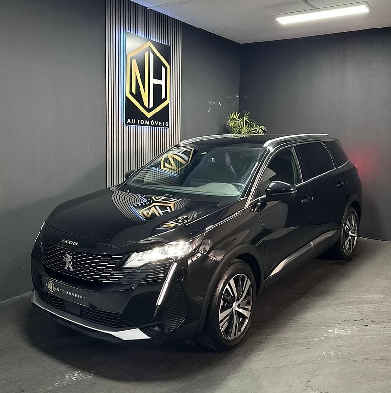 Usado Peugeot 5008 Allure 136 HP (100 kW) 2024 Preto SUV