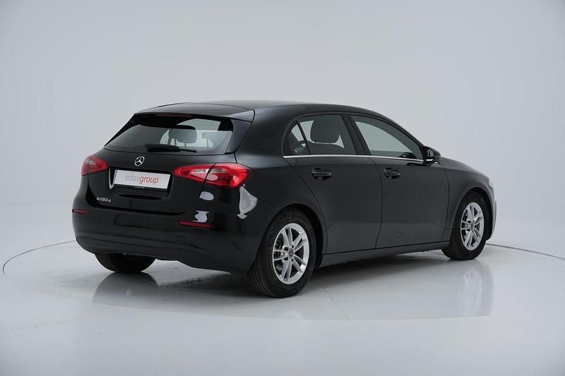 Usado Mercedes A180 Style 116 HP (85 kW) 2019 Preto Sedan