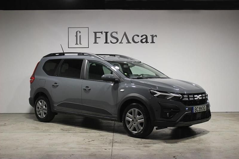 Cinza Usado 2023 Dacia Jogger Comfort Monovolume | € 19.400 (Preço justo) - Imagem 1/4