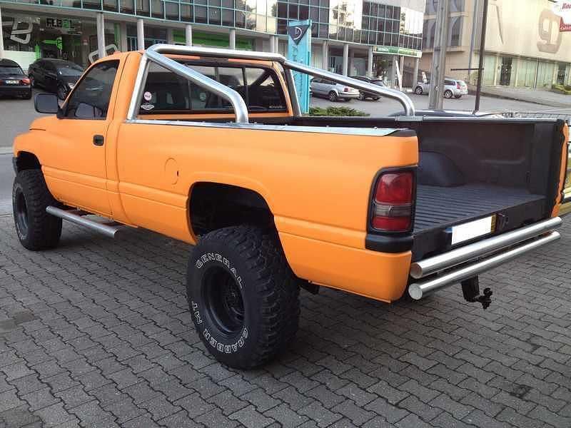 Usado Dodge Ram 309 HP (227 kW) 2001 Laranja Pickup