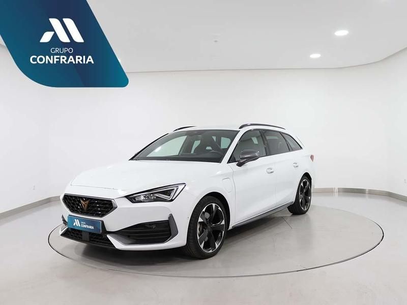 Usado Cupra Leon 204 HP (150 kW) 2024 Branco