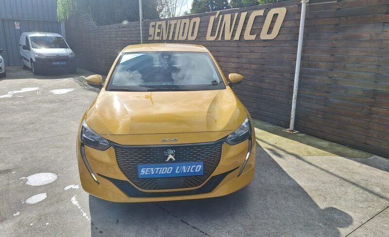 Amarelo Usado 2020 Peugeot e-208 Active Citadino | € 18.980 (Preço justo) - Imagem 1/4