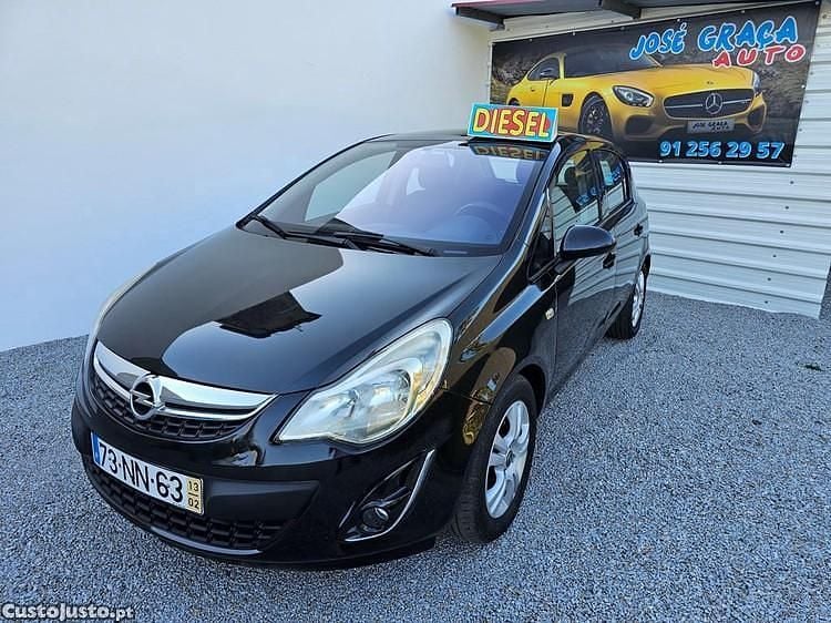 Preto Usado 2013 Opel Corsa | € 3.250 (Bom preço) - Imagem 1/1