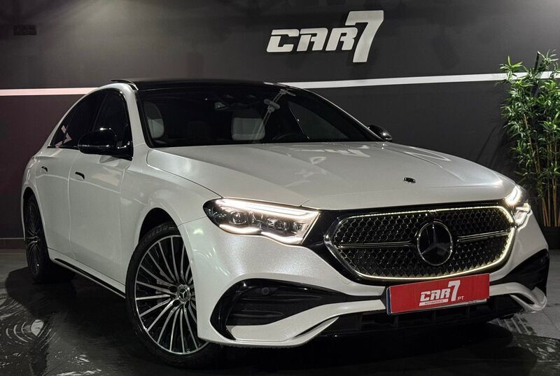 Branco Usado 2023 Mercedes E300 Sedan | € 78.500 - Imagem 1/4