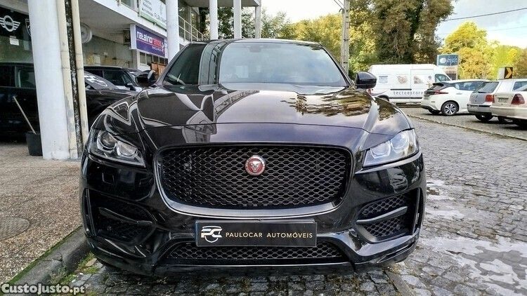 Preto Usado 2016 Jaguar F-Pace R-Sport SUV | € 29.900 - Imagem 1/1