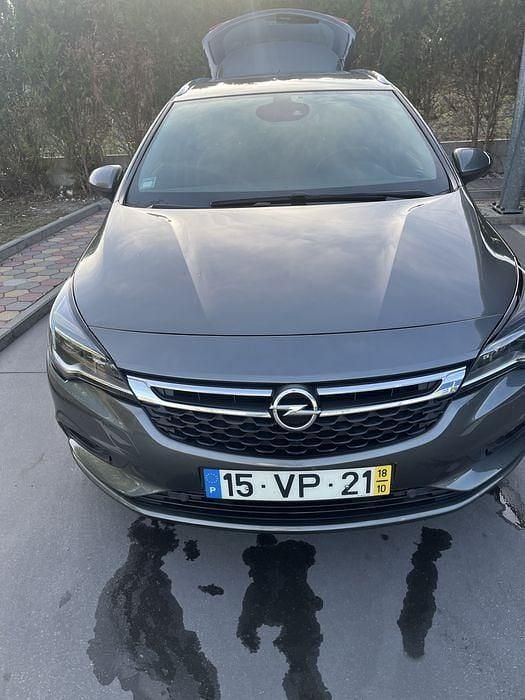 Usado 2018 Opel Astra Innovation Carrinha | € 10.800 (Preço justo) - Imagem 1/4