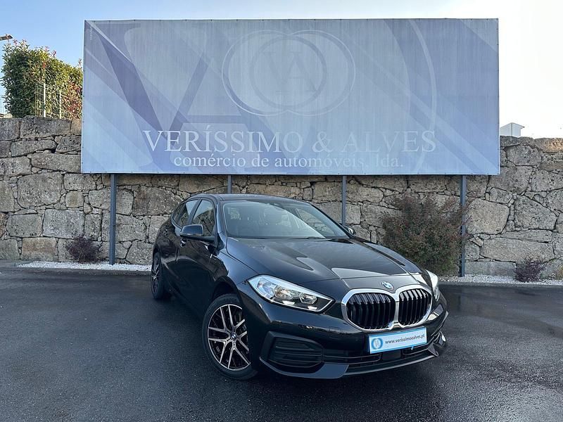 Preto Usado 2020 BMW 118 Citadino | € 23.550 (Preço justo) - Imagem 1/4