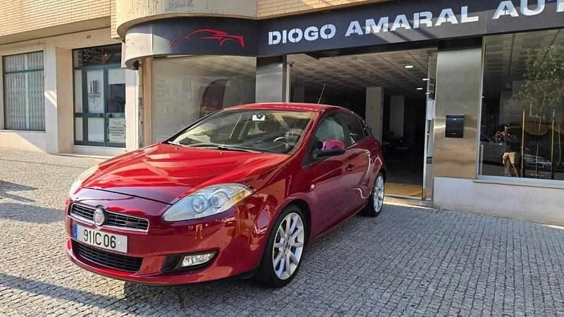 Vermelho Usado 2009 Fiat Bravo Citadino | € 6.450 (Bom preço) - Imagem 1/4