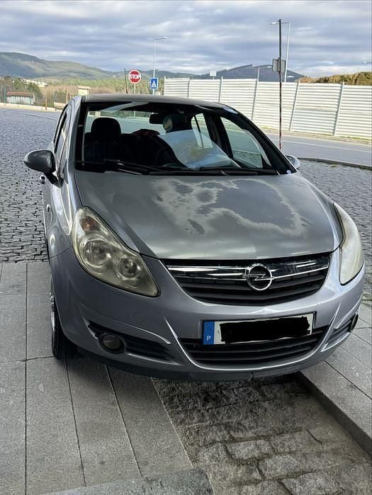 Usado 2007 Opel Corsa Sedan | € 3.500 (Preço justo) - Imagem 1/4