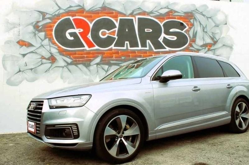 Cinzento Usado 2016 Audi Q7 SUV | € 35.900 (Preço justo) - Imagem 1/4