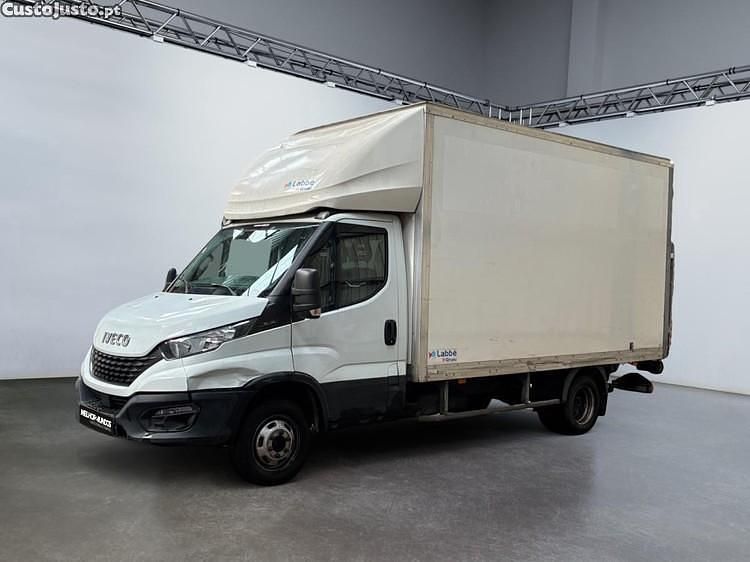 Branco Usado 2021 Iveco Daily | € 31.990 (Caro) - Imagem 1/1