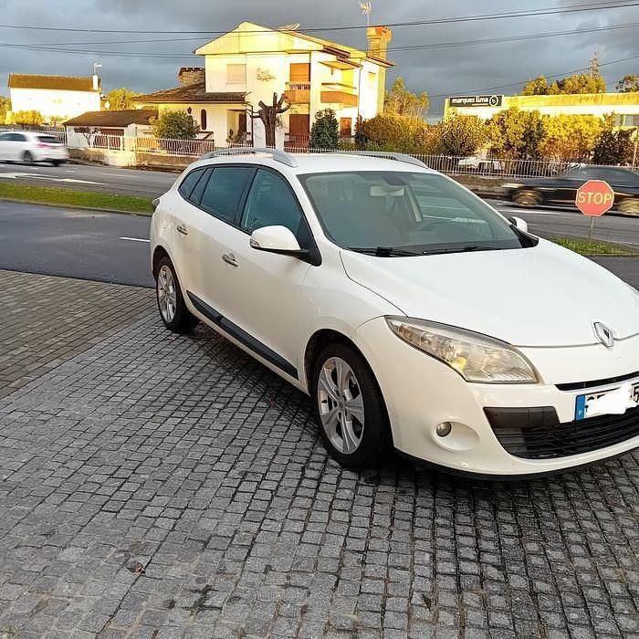 Usado 2011 Renault Mégane III Sedan | € 4.750 - Imagem 1/4