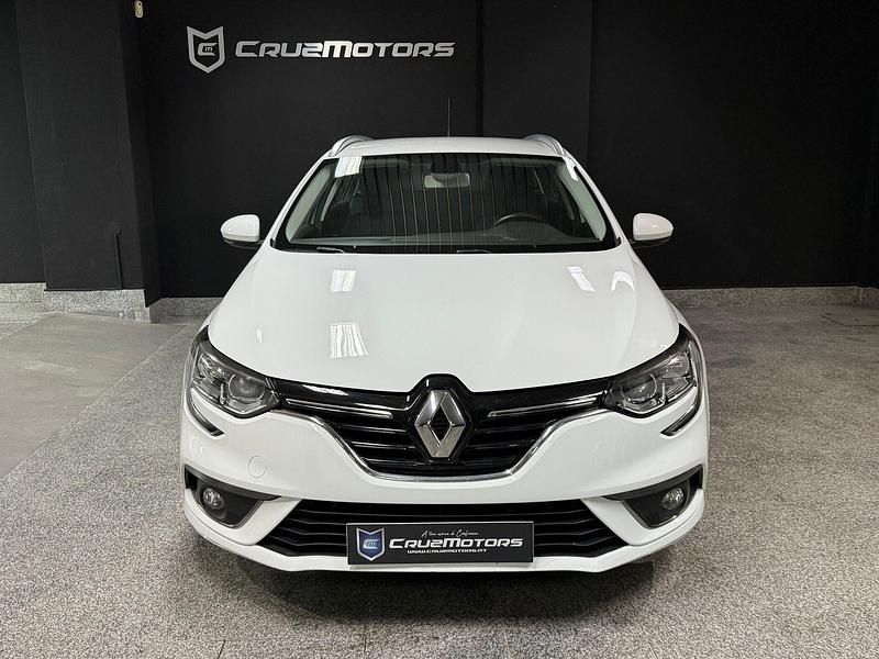 Usado Renault Mégane GrandTour Intens 115 HP (84 kW) 2020 Branco Carrinha