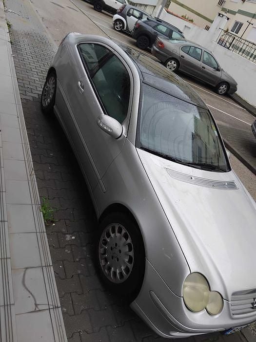 Usado 2001 Mercedes C220 | € 5.000 (Preço justo) - Imagem 1/4