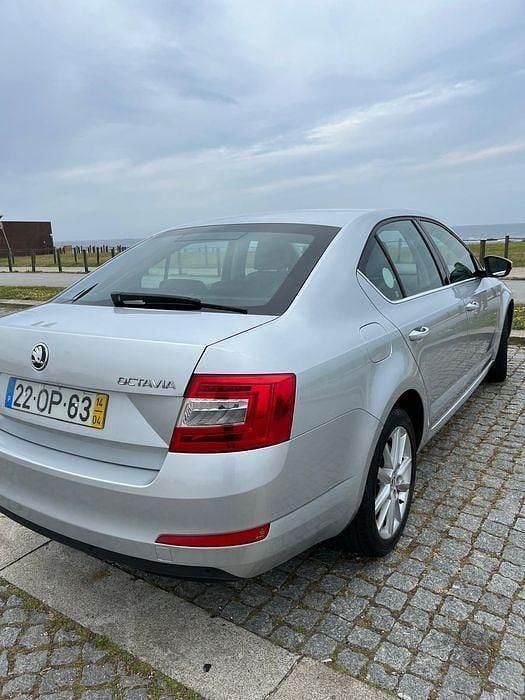 Usado 2014 Skoda Octavia Sedan | € 11.999 (Preço justo) - Imagem 1/4