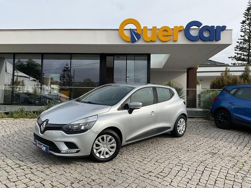 Cinza Usado 2018 Renault Clio IV Zen Citadino | € 9.490 (Super Preço) - Imagem 1/4