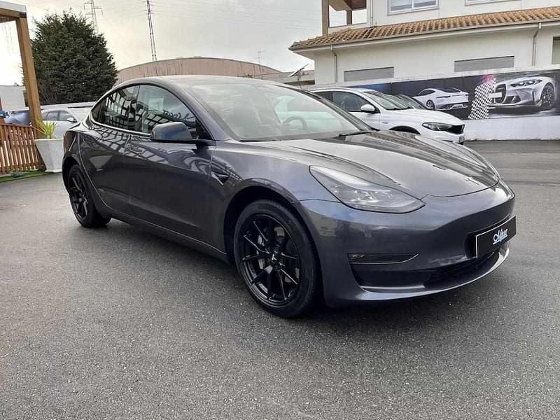 Usado Tesla Model 3 208 kW (283 HP) 2023 Cinzento Sedan