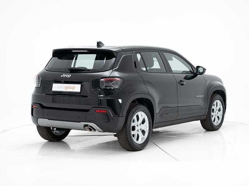 Usado Jeep Avenger Altitude 101 HP (74 kW) 2024 Preto SUV