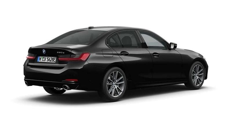 Novo BMW 330e Comfort Edition 292 HP (214 kW) 2025 Preto sapphire metalizada Sedan