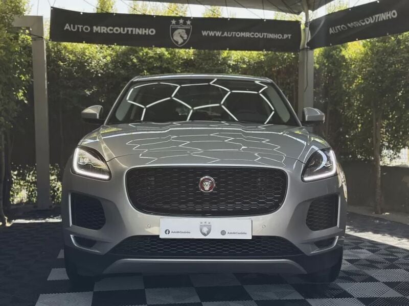 Cinzento Usado 2019 Jaguar E-Pace SUV | € 25.000 (Preço justo) - Imagem 1/4