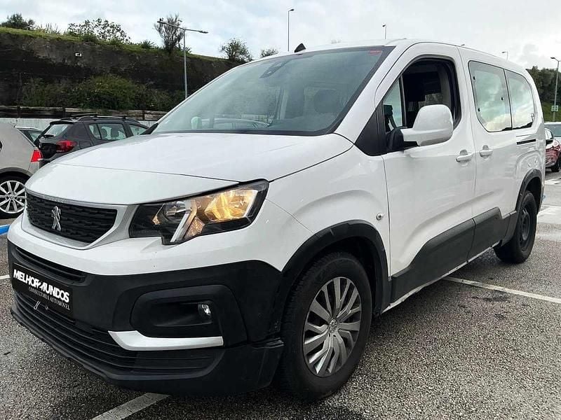 Branco Usado 2019 Peugeot Rifter Active Monovolume | € 13.990 - Imagem 1/4