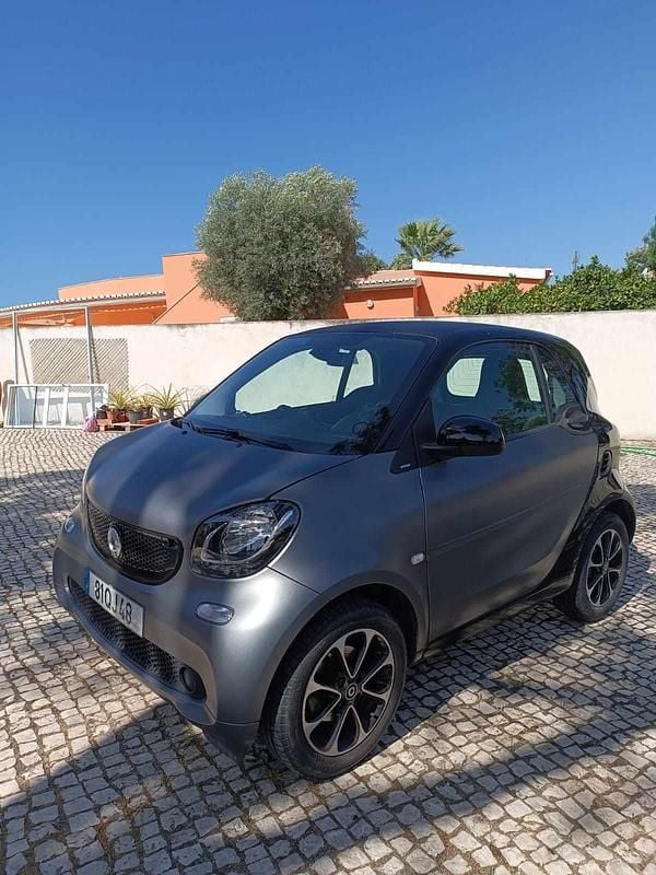 Cinzento Usado 2015 Smart ForTwo Coupé Coupé | € 10.700 (Preço justo) - Imagem 1/4