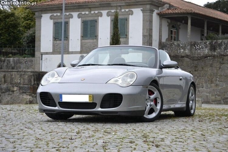 Cinza Usado 2004 Porsche 911 Carrera 4S Coupé | € 66.500 - Imagem 1/1