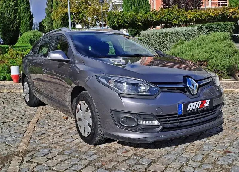 Cinzento Usado 2014 Renault Mégane GrandTour Carrinha | € 7.590 (Bom preço) - Imagem 1/4