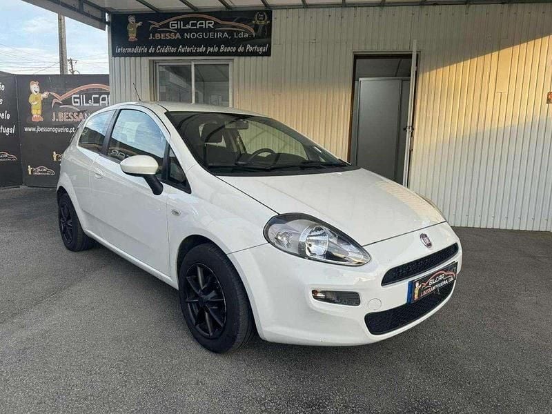 Branco Usado 2013 Fiat Punto Citadino | € 5.500 (Bom preço) - Imagem 1/4