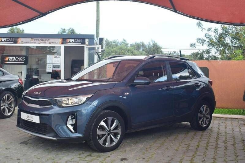 Azul Usado 2023 Kia Stonic SUV | € 17.850 (Preço justo) - Imagem 1/4