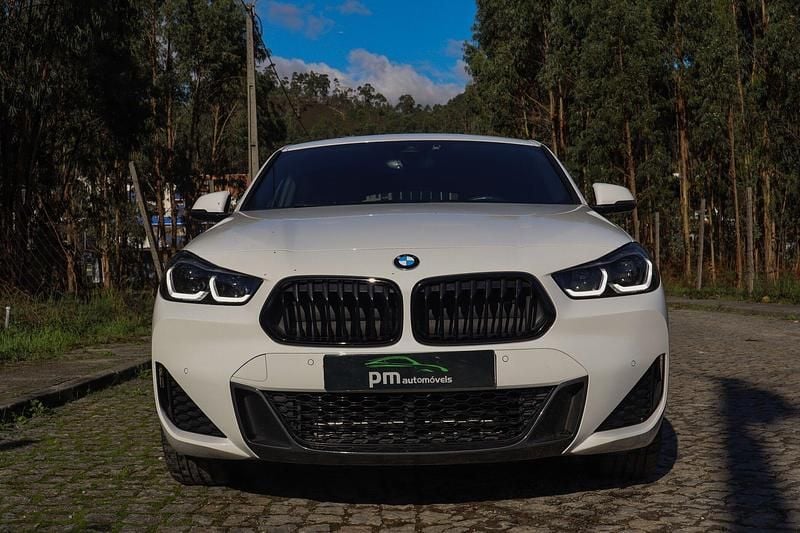 Branco Usado 2024 BMW X2 SUV | € 26.900 - Imagem 1/4
