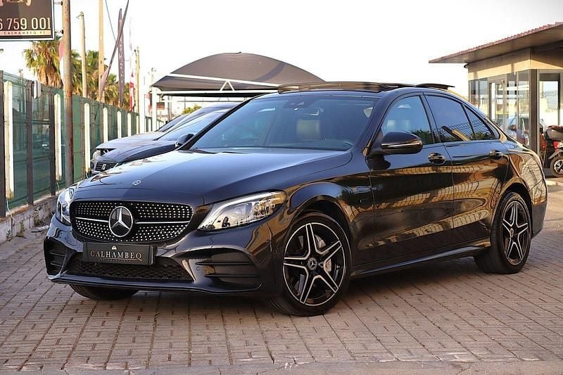 Preto Usado 2021 Mercedes C300e AMG line Sedan | € 39.990 (Caro) - Imagem 1/4