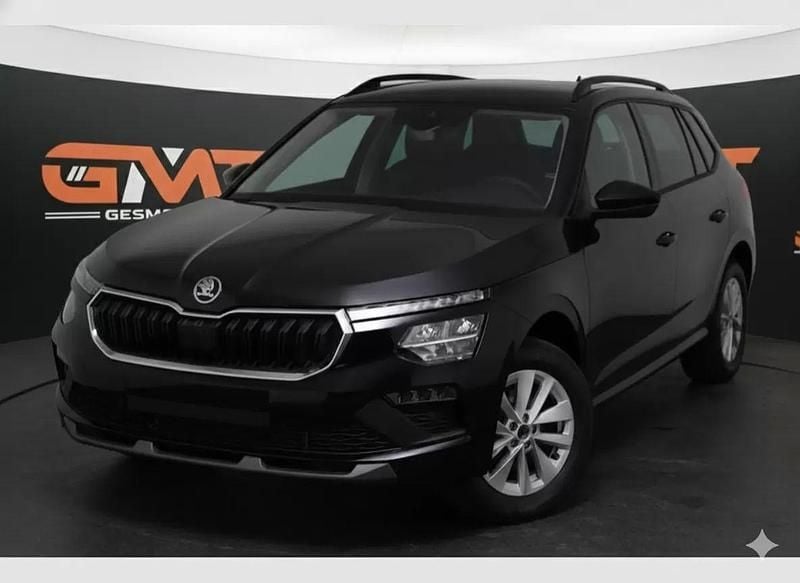 Usado Skoda Kamiq Ambition 95 HP (69 kW) 2023 Preto SUV