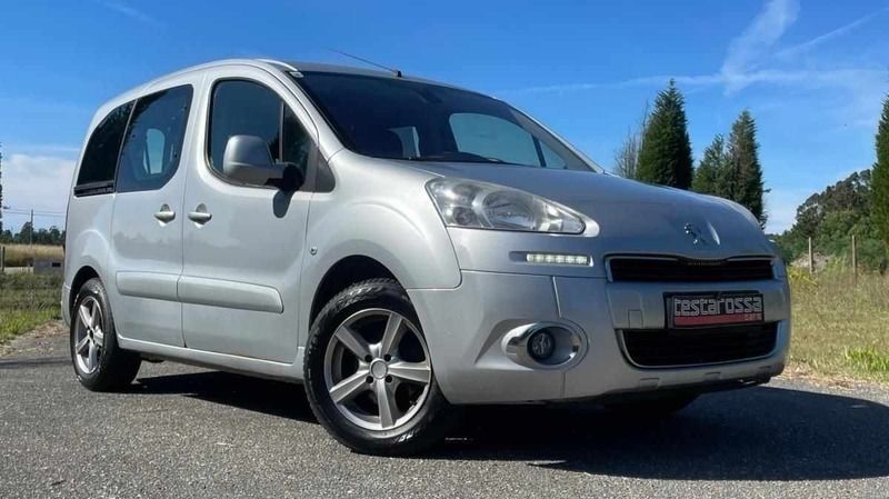 Cinza Usado 2014 Peugeot Partner Monovolume | € 13.250 (Caro) - Imagem 1/4