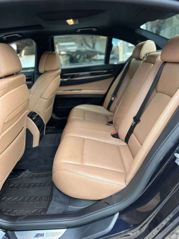 Usado BMW 730 258 HP (189 kW) 2013 Preto Sedan