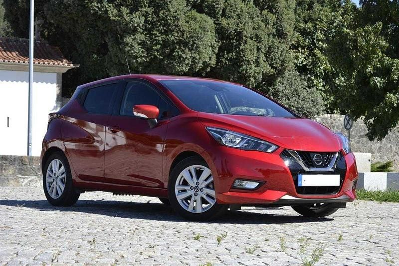 Usado Nissan Micra 100 HP (73 kW) 2019 Vermelho Citadino