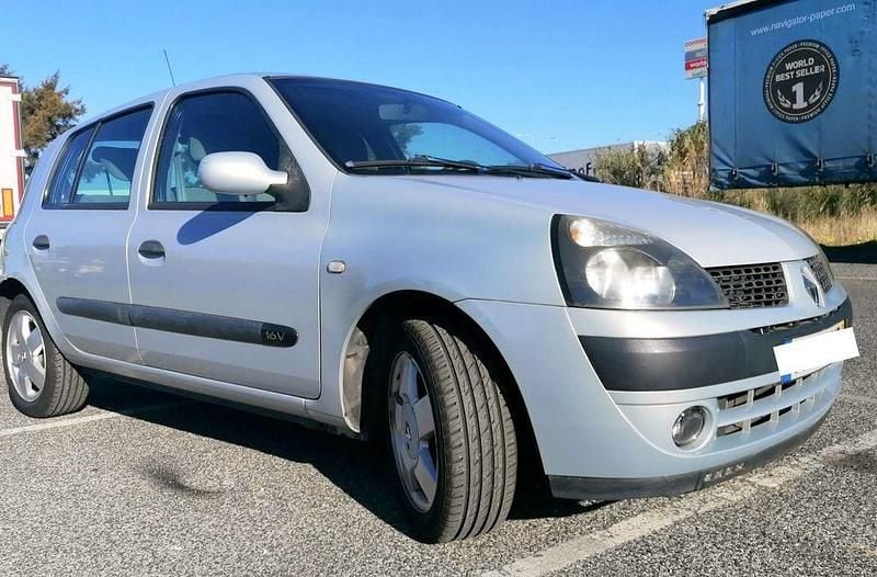 Usado 2003 Renault Clio II Sedan | € 3.250 (Preço justo) - Imagem 1/4