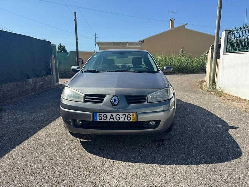 Usado 2005 Renault Mégane II Sedan | € 1.800 (Preço justo) - Imagem 1/4