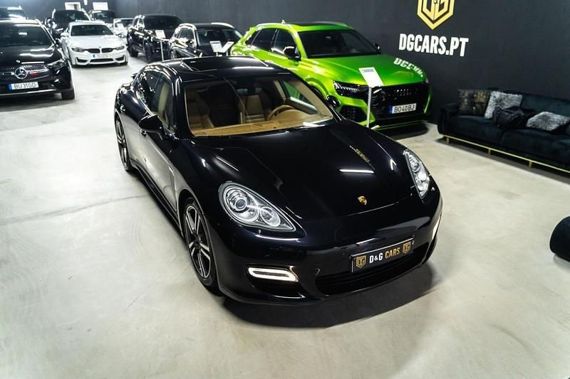 Preto Usado 2011 Porsche Panamera | € 54.900 - Imagem 1/4