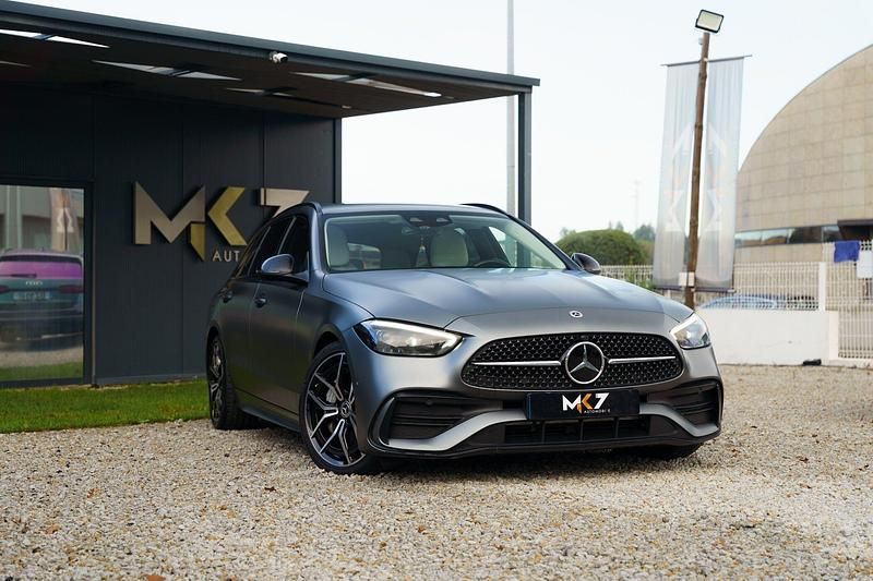 Cinza Usado 2022 Mercedes C220 AMG line Carrinha | € 39.990 (Caro) - Imagem 1/4