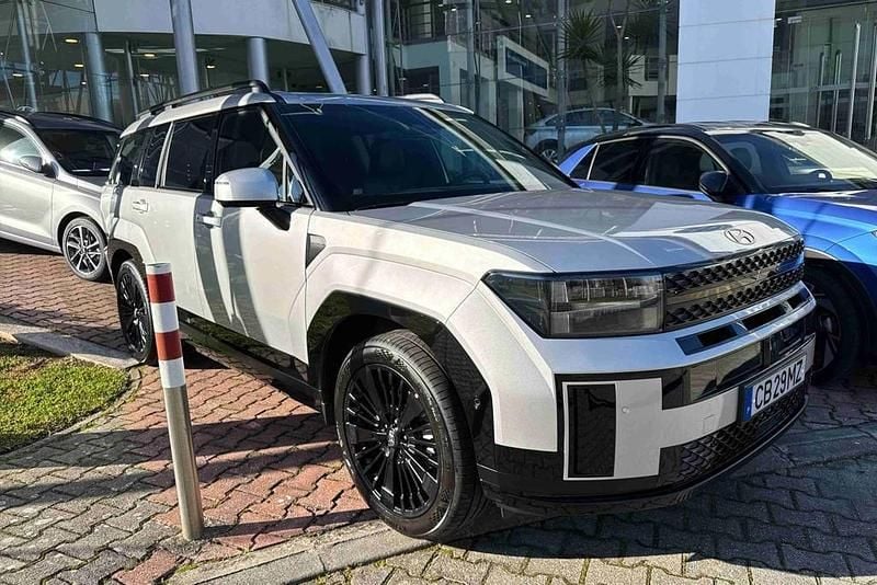 Cinzento Novo 2026 Hyundai Santa Fe SUV | € 62.990 - Imagem 1/4