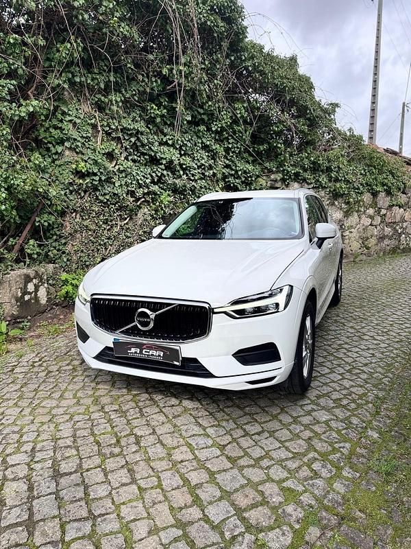 Usado Volvo XC60 Momentum 190 HP (139 kW) 2019 Branco SUV