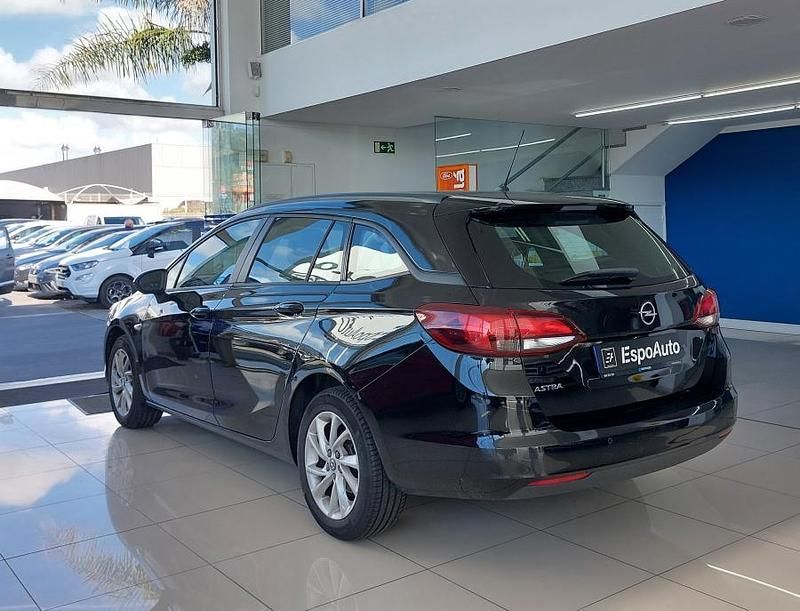 Usado Opel Astra Sport 122 HP (89 kW) 2020 Preto Carrinha