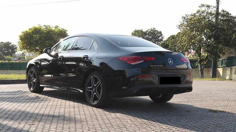 Usado Mercedes CLA250e 218 HP (160 kW) 2021 Preto Sedan