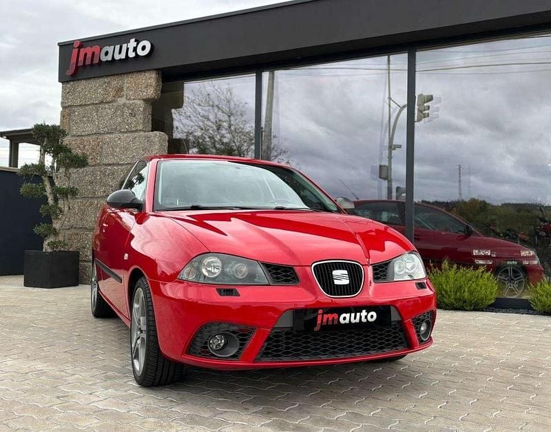 Vermelho Usado 2006 Seat Ibiza FR Citadino | € 15.900 - Imagem 1/4